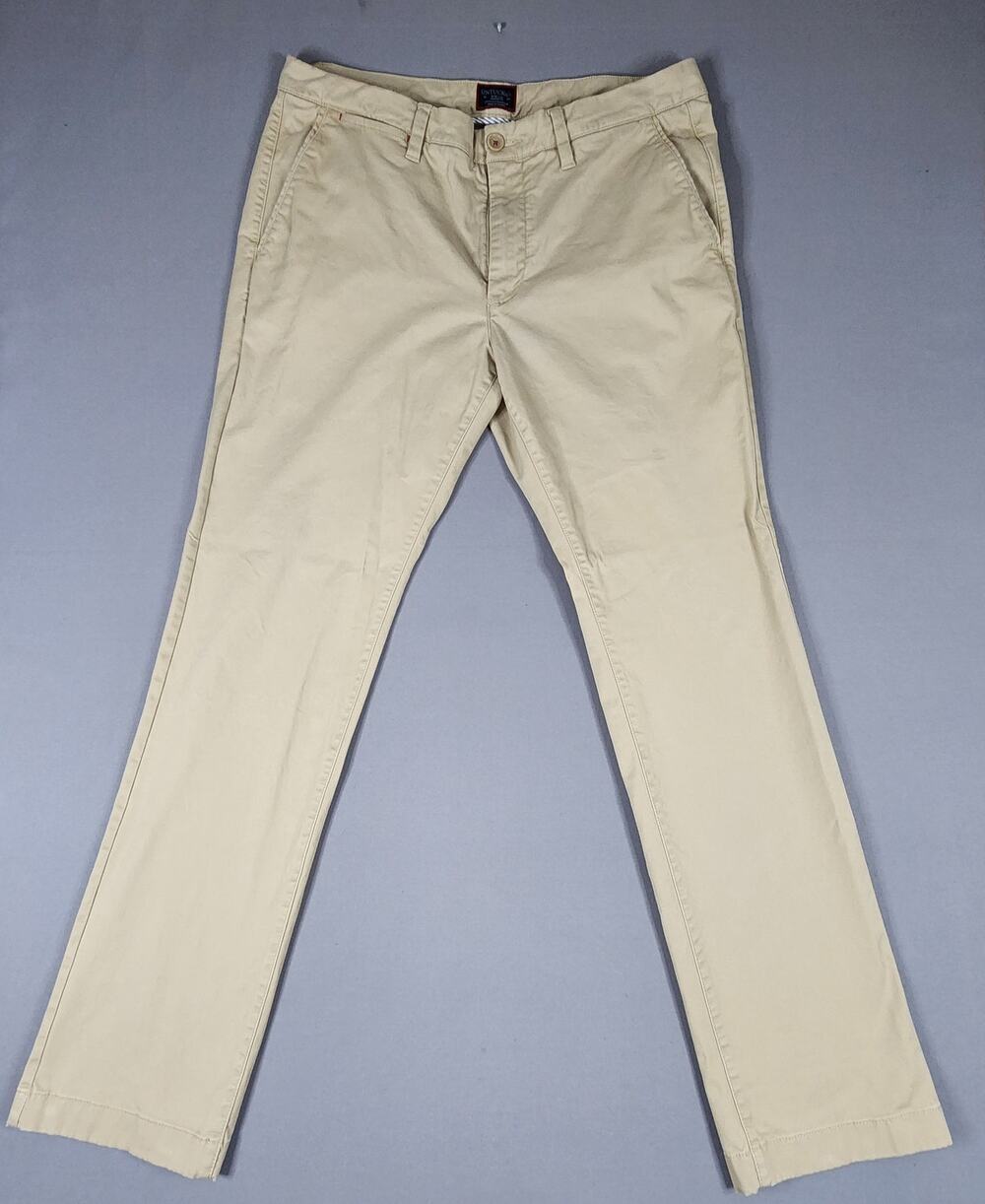 Untuck it St. Clair Khaki straight fit pants men's W35 L32, measures 31 length